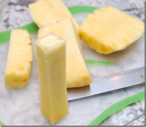 How to cut Pineapple and Quadratini wafer cookies7